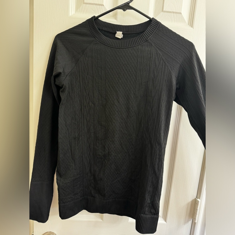 Lululemon Black Long Sleeve athletic shirt
